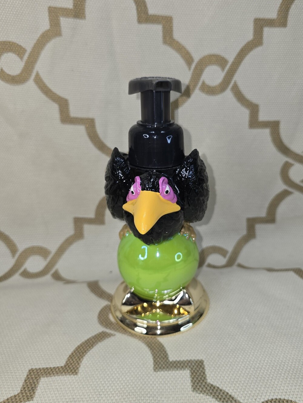 Bath & Body Works Disney Villains Maleficent Raven Foam Hand Soap Dispenser New